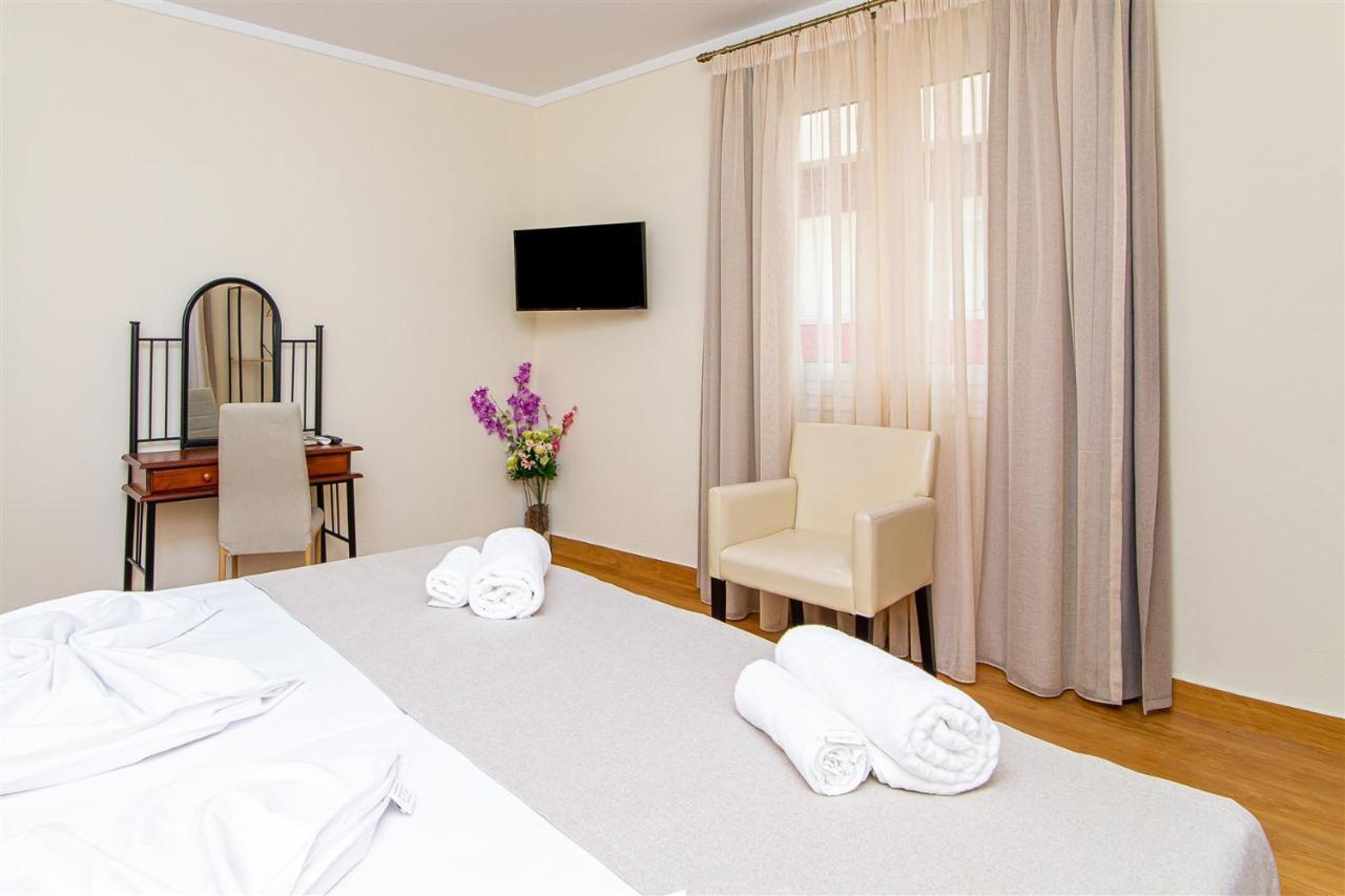Dermatas Residence Heraklion City Center エクステリア 写真