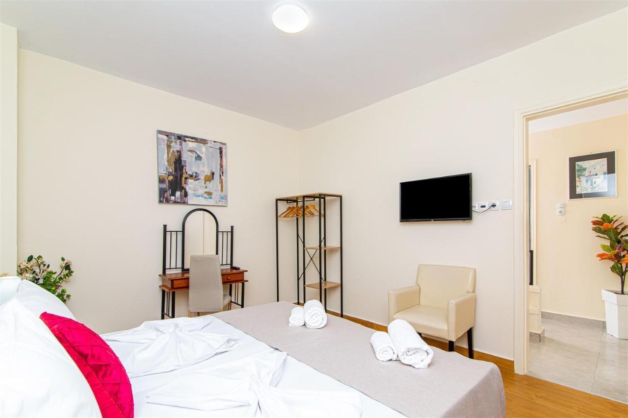 Dermatas Residence Heraklion City Center エクステリア 写真