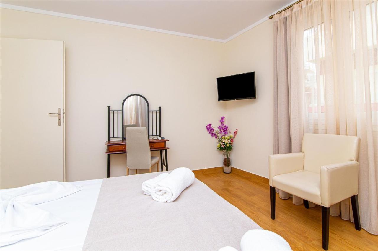 Dermatas Residence Heraklion City Center エクステリア 写真